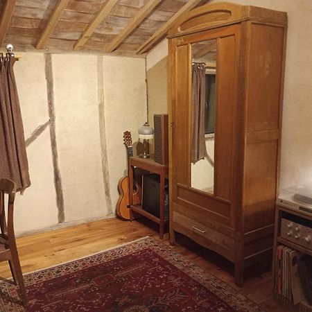 Chambre Douillette Chez Benjamin Portes-en-Valdaine Luaran gambar
