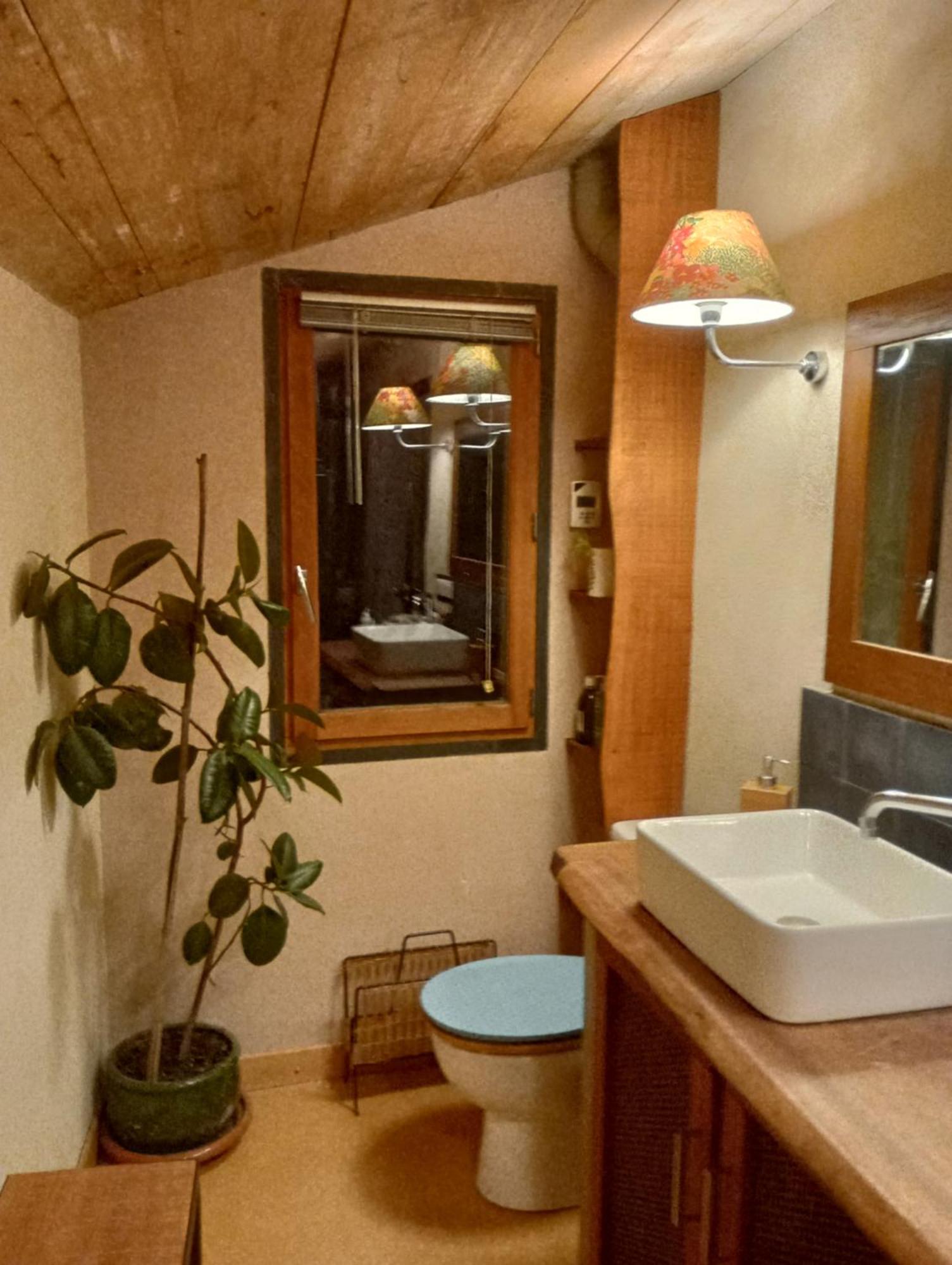 Chambre Douillette Chez Benjamin Portes-en-Valdaine Luaran gambar